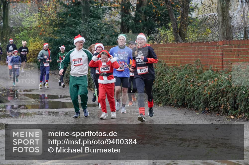 07.12.2025 - St. Pauli X-Mass-Run No. 15 Michael Burmester http://msf.ph/oto/9400384 07.12.2025 10:22:07 Laufen 1255, 2524, 20, 2525, 69, 161, 259 meine-sportfotos.de