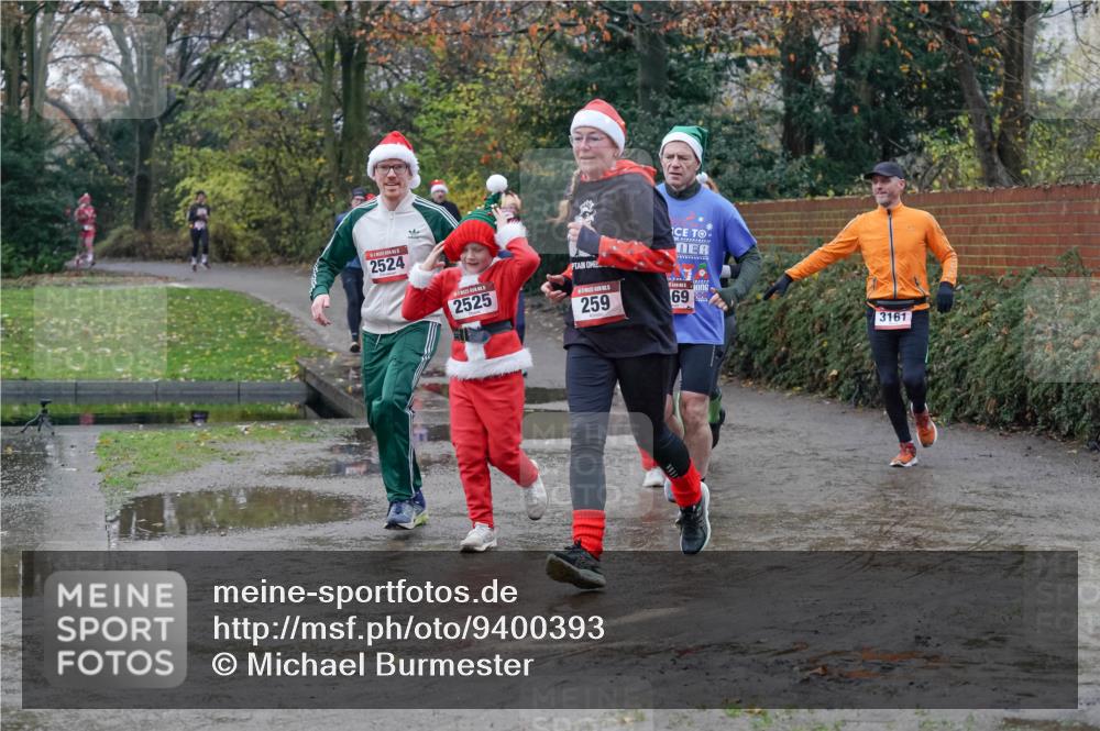 07.12.2025 - St. Pauli X-Mass-Run No. 15 Michael Burmester http://msf.ph/oto/9400393 07.12.2025 10:22:08 Laufen 2524, 2525, 259, 69, 3161 meine-sportfotos.de