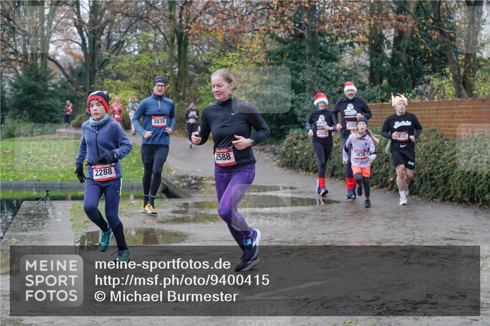 07.12.2025 - St. Pauli X-Mass-Run No. 15 Michael Burmester http://msf.ph/oto/9400415 07.12.2025 10:22:13 Laufen 2288, 3835, 2588, 2053, 2052, 3838, 952 meine-sportfotos.de