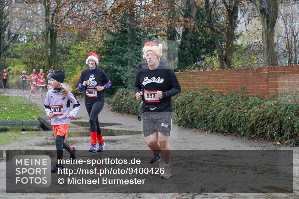 07.12.2025 - St. Pauli X-Mass-Run No. 15 Michael Burmester http://msf.ph/oto/9400426 07.12.2025 10:22:16 Laufen 3838, 2053, 15, 952 meine-sportfotos.de