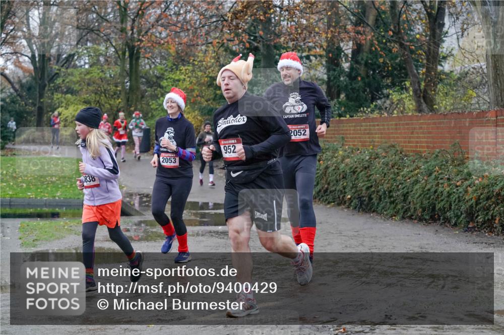 07.12.2025 - St. Pauli X-Mass-Run No. 15 Michael Burmester http://msf.ph/oto/9400429 07.12.2025 10:22:16 Laufen 3838, 2053, 952, 2052 meine-sportfotos.de