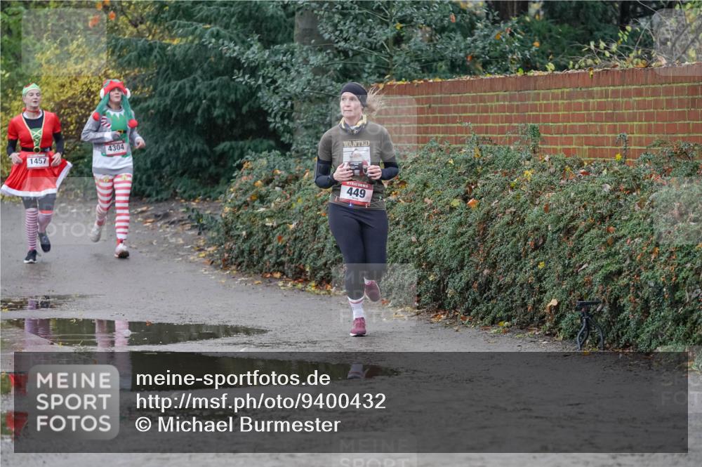 07.12.2025 - St. Pauli X-Mass-Run No. 15 Michael Burmester http://msf.ph/oto/9400432 07.12.2025 10:22:19 Laufen 1457, 4304, 449 meine-sportfotos.de