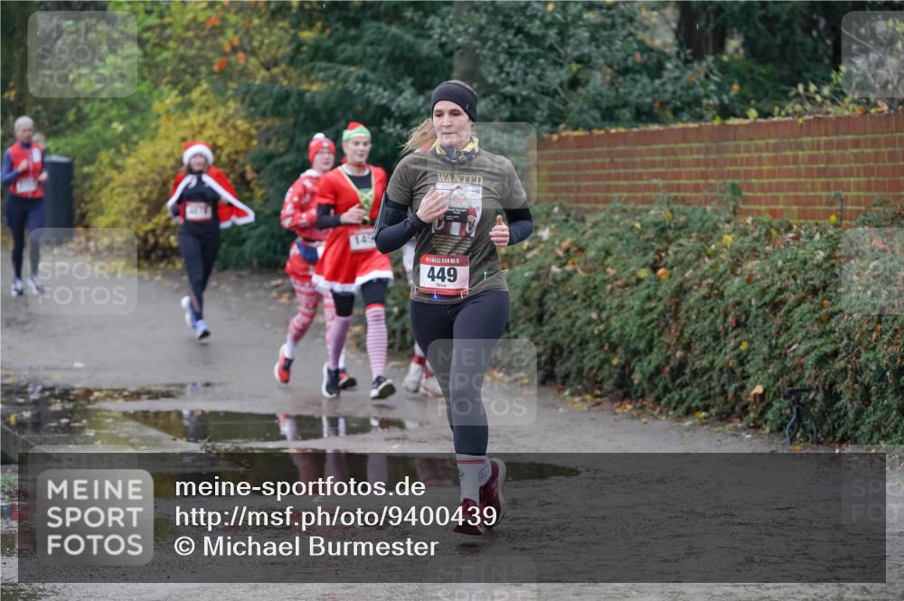 07.12.2025 - St. Pauli X-Mass-Run No. 15 Michael Burmester http://msf.ph/oto/9400439 07.12.2025 10:22:21 Laufen 144, 15, 449 meine-sportfotos.de