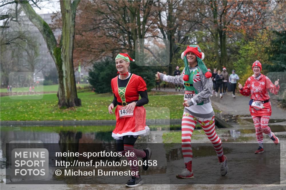 07.12.2025 - St. Pauli X-Mass-Run No. 15 Michael Burmester http://msf.ph/oto/9400458 07.12.2025 10:22:26 Laufen 145, 4304, 706 meine-sportfotos.de
