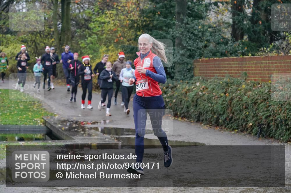 07.12.2025 - St. Pauli X-Mass-Run No. 15 Michael Burmester http://msf.ph/oto/9400471 07.12.2025 10:22:29 Laufen 2157 meine-sportfotos.de