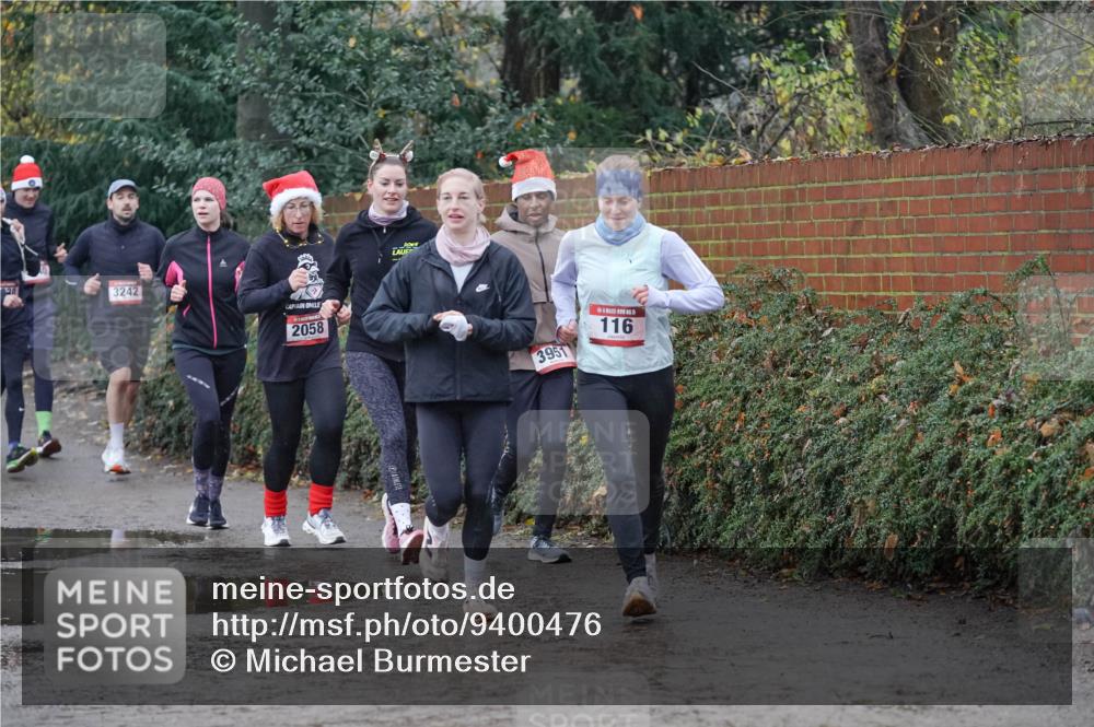 07.12.2025 - St. Pauli X-Mass-Run No. 15 Michael Burmester http://msf.ph/oto/9400476 07.12.2025 10:22:34 Laufen 3242, 2058, 3951, 116 meine-sportfotos.de