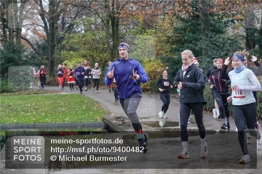 07.12.2025 - St. Pauli X-Mass-Run No. 15 Michael Burmester http://msf.ph/oto/9400482 07.12.2025 10:22:35 Laufen 60, 2831, 116 meine-sportfotos.de
