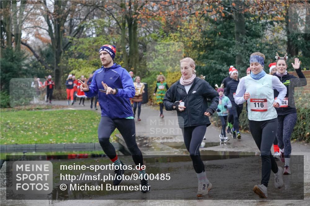 07.12.2025 - St. Pauli X-Mass-Run No. 15 Michael Burmester http://msf.ph/oto/9400485 07.12.2025 10:22:36 Laufen 27, 116 meine-sportfotos.de
