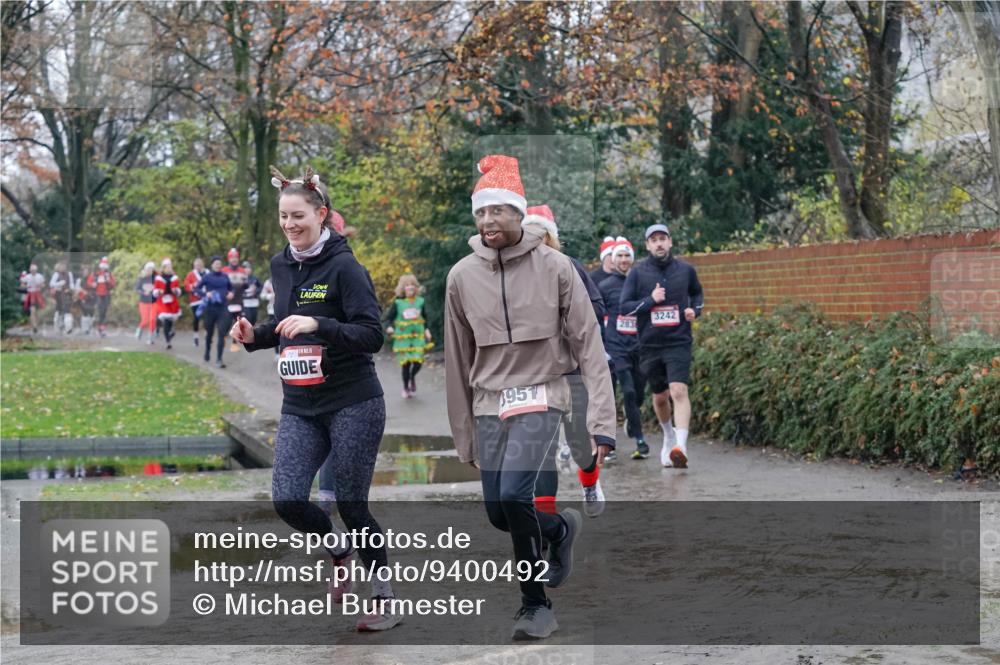07.12.2025 - St. Pauli X-Mass-Run No. 15 Michael Burmester http://msf.ph/oto/9400492 07.12.2025 10:22:37 Laufen 957, 283, 3242 meine-sportfotos.de