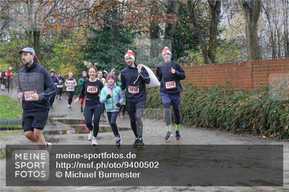07.12.2025 - St. Pauli X-Mass-Run No. 15 Michael Burmester http://msf.ph/oto/9400502 07.12.2025 10:22:40 Laufen 3240, 2831, 2830, 325 meine-sportfotos.de