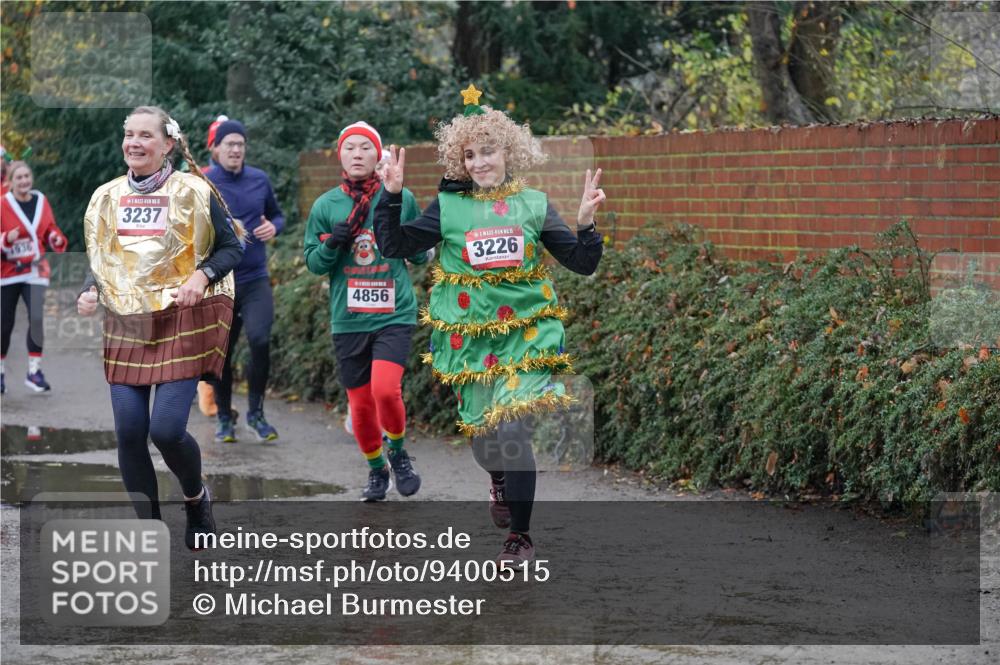 07.12.2025 - St. Pauli X-Mass-Run No. 15 Michael Burmester http://msf.ph/oto/9400515 07.12.2025 10:22:43 Laufen 1936, 5, 3237, 4856, 3226 meine-sportfotos.de