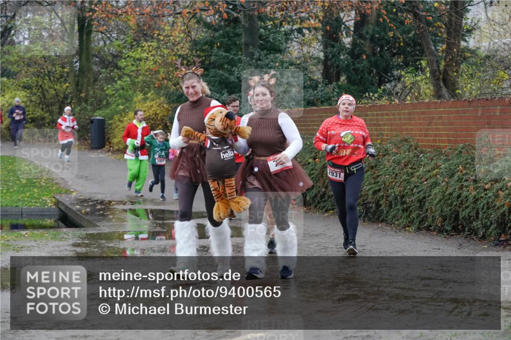 07.12.2025 - St. Pauli X-Mass-Run No. 15 Michael Burmester http://msf.ph/oto/9400565 07.12.2025 10:22:54 Laufen 2901, 2931 meine-sportfotos.de