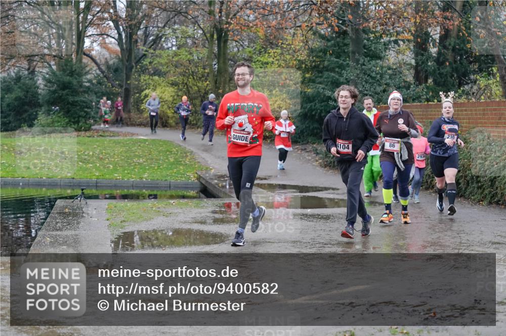 07.12.2025 - St. Pauli X-Mass-Run No. 15 Michael Burmester http://msf.ph/oto/9400582 07.12.2025 10:22:58 Laufen 1616, 86, 4104, 293, 230 meine-sportfotos.de