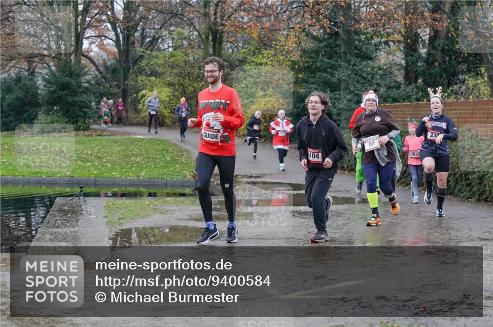 07.12.2025 - St. Pauli X-Mass-Run No. 15 Michael Burmester http://msf.ph/oto/9400584 07.12.2025 10:22:58 Laufen 104, 86, 293, 230 meine-sportfotos.de