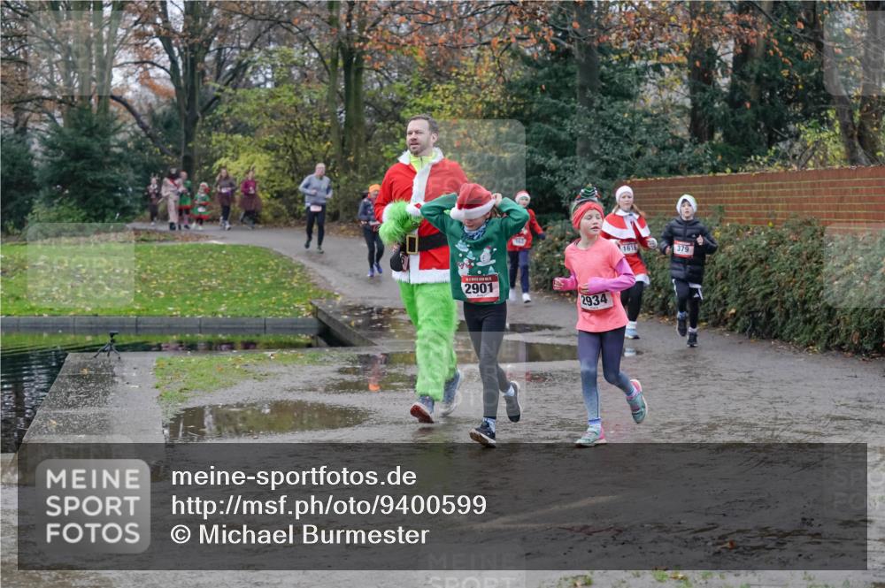 07.12.2025 - St. Pauli X-Mass-Run No. 15 Michael Burmester http://msf.ph/oto/9400599 07.12.2025 10:23:01 Laufen 2901, 2934, 1616, 379 meine-sportfotos.de