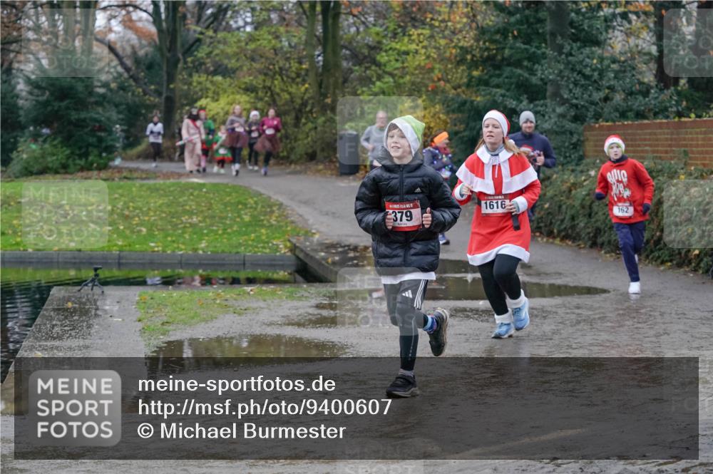 07.12.2025 - St. Pauli X-Mass-Run No. 15 Michael Burmester http://msf.ph/oto/9400607 07.12.2025 10:23:03 Laufen 15, 1616, 379, 162 meine-sportfotos.de