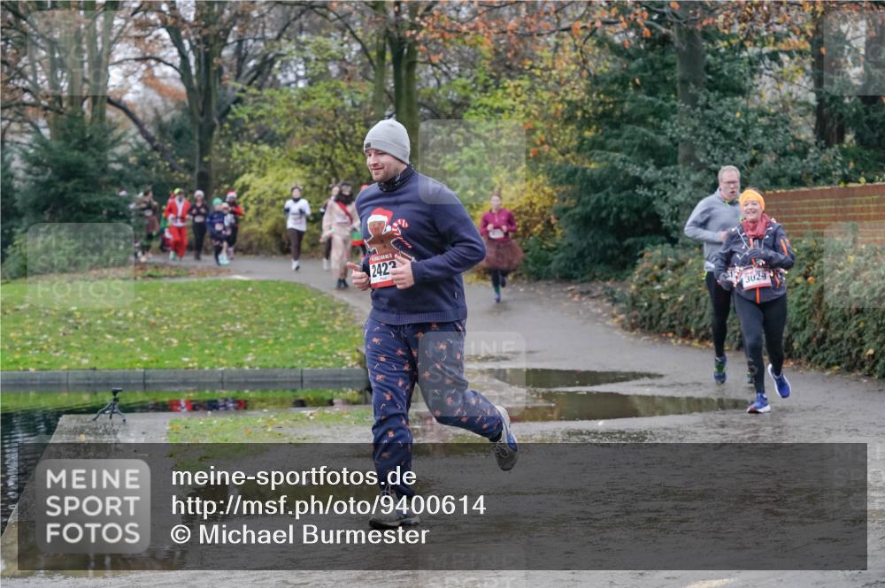 07.12.2025 - St. Pauli X-Mass-Run No. 15 Michael Burmester http://msf.ph/oto/9400614 07.12.2025 10:23:08 Laufen 2422, 3029 meine-sportfotos.de