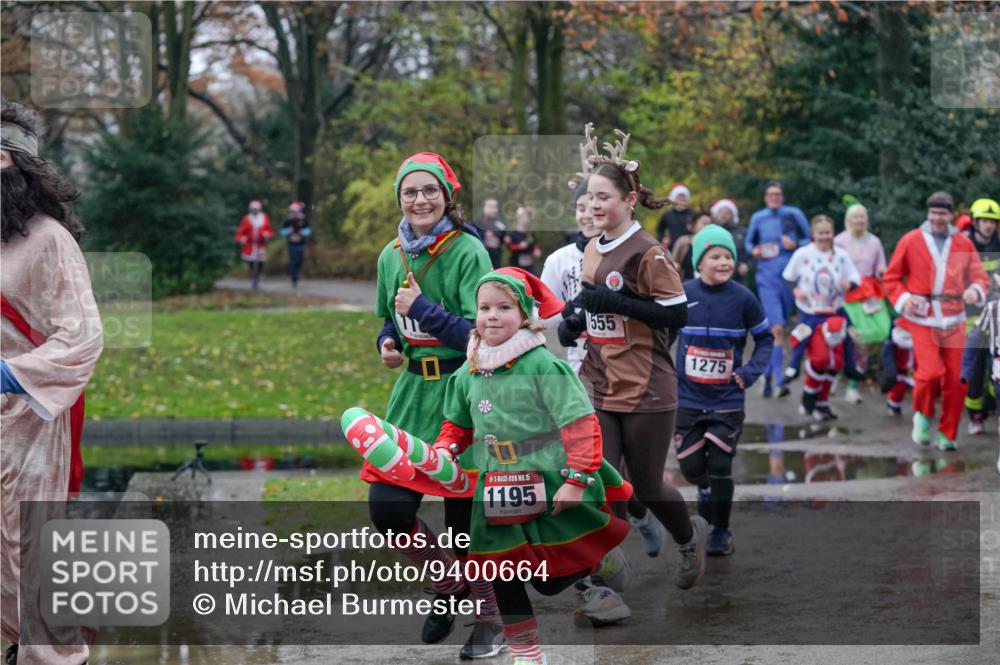 07.12.2025 - St. Pauli X-Mass-Run No. 15 Michael Burmester http://msf.ph/oto/9400664 07.12.2025 10:23:22 Laufen 15, 1195, 555, 1275 meine-sportfotos.de