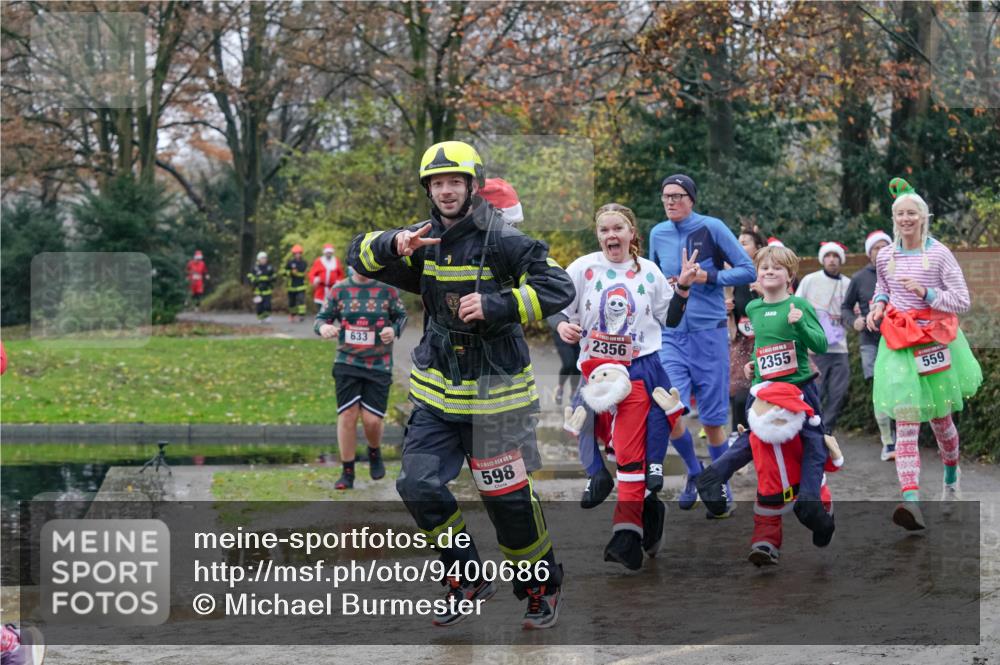 07.12.2025 - St. Pauli X-Mass-Run No. 15 Michael Burmester http://msf.ph/oto/9400686 07.12.2025 10:23:27 Laufen 633, 15, 598, 2356, 2355, 559 meine-sportfotos.de