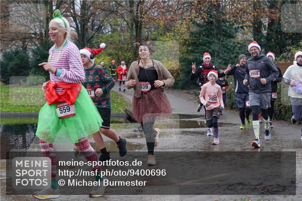07.12.2025 - St. Pauli X-Mass-Run No. 15 Michael Burmester http://msf.ph/oto/9400696 07.12.2025 10:23:29 Laufen 559, 33, 5, 639, 2950, 40, 28 meine-sportfotos.de
