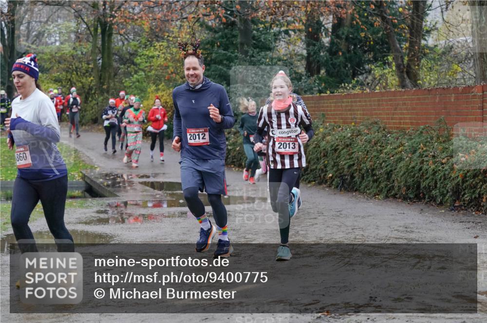 07.12.2025 - St. Pauli X-Mass-Run No. 15 Michael Burmester http://msf.ph/oto/9400775 07.12.2025 10:23:49 Laufen 860, 2012, 15, 2013 meine-sportfotos.de