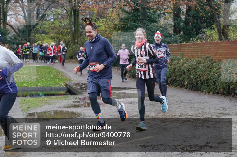07.12.2025 - St. Pauli X-Mass-Run No. 15 Michael Burmester http://msf.ph/oto/9400778 07.12.2025 10:23:49 Laufen 201, 5, 3100, 2013 meine-sportfotos.de