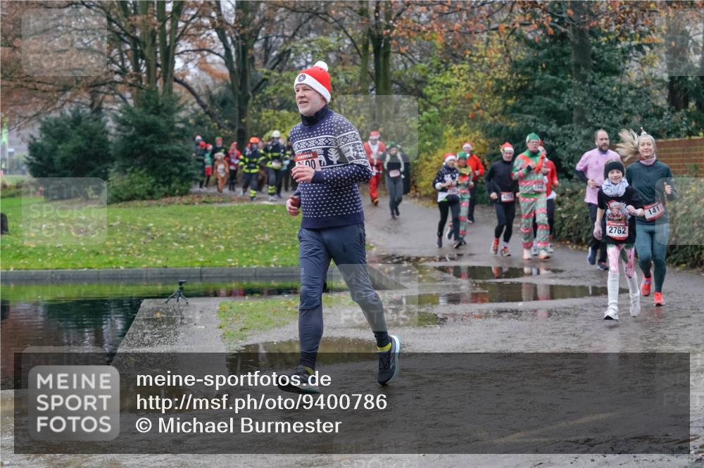 07.12.2025 - St. Pauli X-Mass-Run No. 15 Michael Burmester http://msf.ph/oto/9400786 07.12.2025 10:23:51 Laufen 2762, 141 meine-sportfotos.de