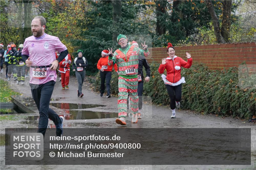 07.12.2025 - St. Pauli X-Mass-Run No. 15 Michael Burmester http://msf.ph/oto/9400800 07.12.2025 10:23:55 Laufen 290, 2563, 2303, 2306, 1848 meine-sportfotos.de