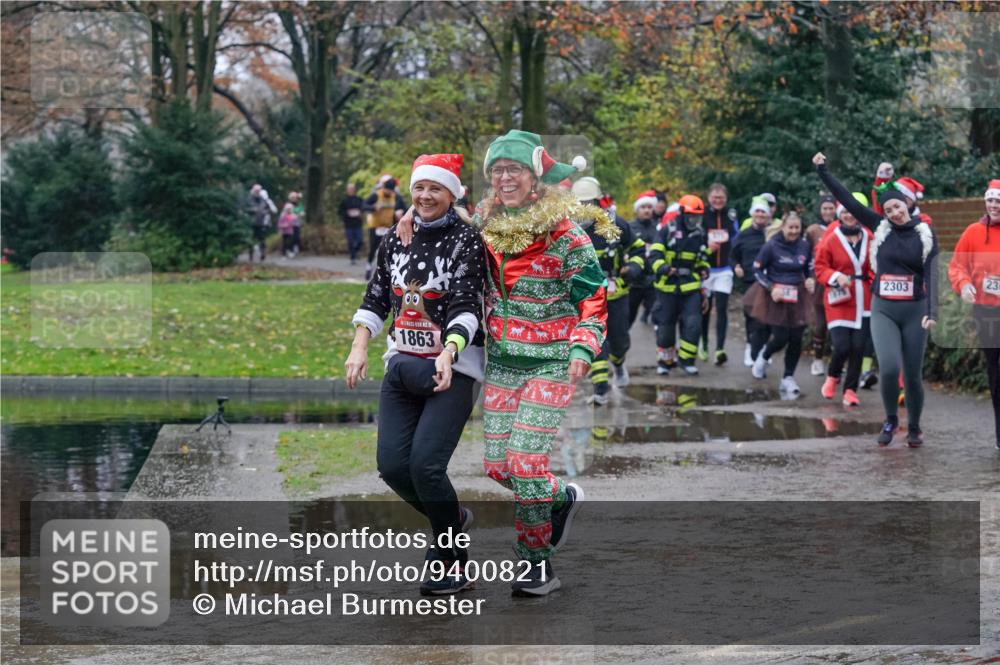 07.12.2025 - St. Pauli X-Mass-Run No. 15 Michael Burmester http://msf.ph/oto/9400821 07.12.2025 10:23:59 Laufen 00, 5, 1863, 2303, 230 meine-sportfotos.de