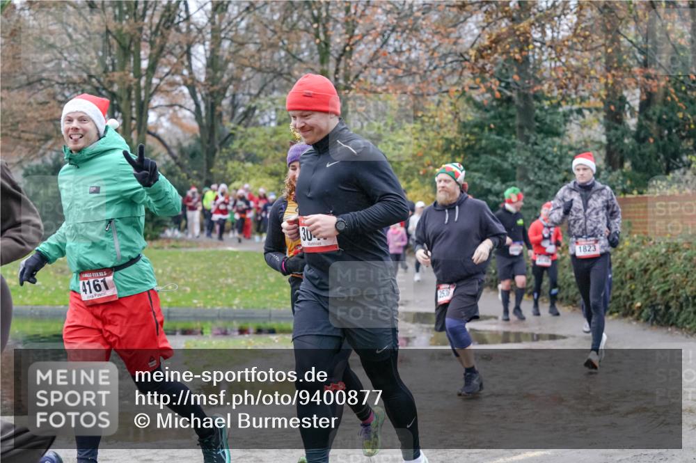 07.12.2025 - St. Pauli X-Mass-Run No. 15 Michael Burmester http://msf.ph/oto/9400877 07.12.2025 10:24:11 Laufen 4161, 30, 1823 meine-sportfotos.de
