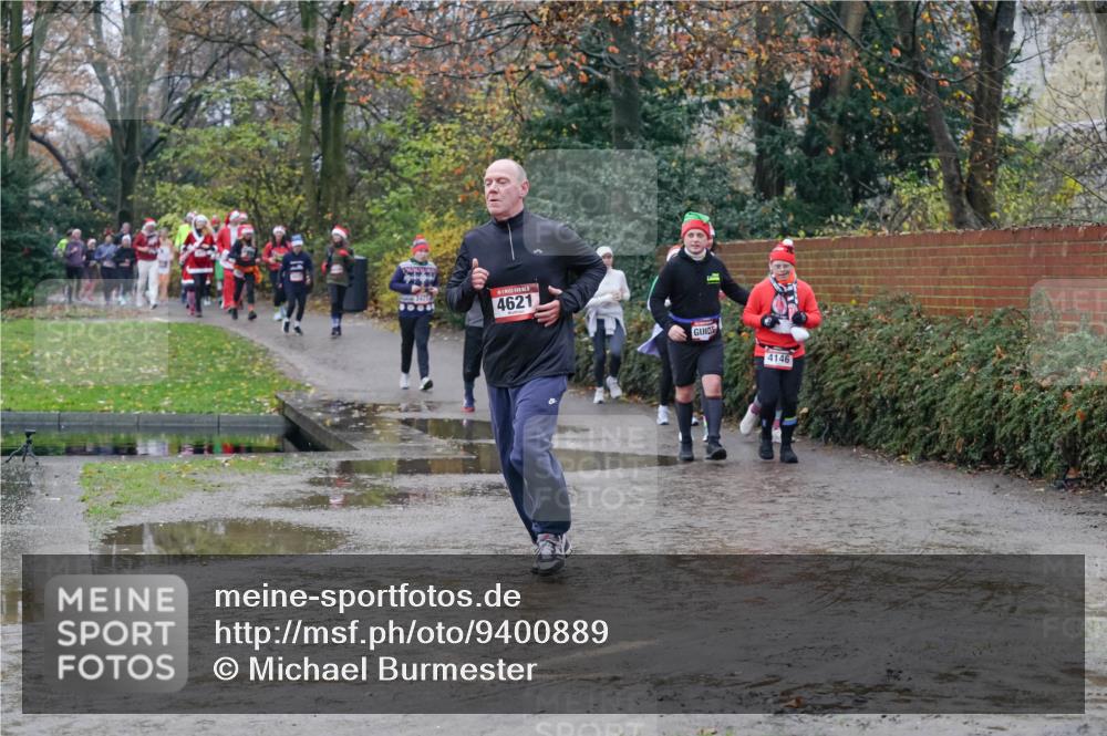 07.12.2025 - St. Pauli X-Mass-Run No. 15 Michael Burmester http://msf.ph/oto/9400889 07.12.2025 10:24:14 Laufen 2421, 3000, 4621, 4146 meine-sportfotos.de