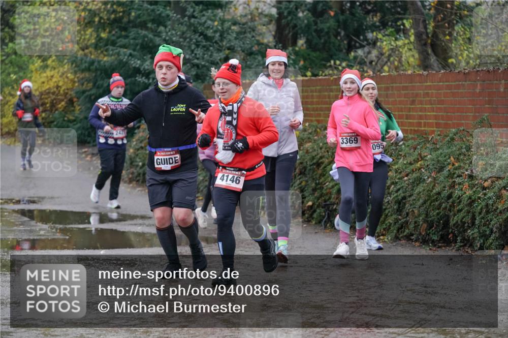 07.12.2025 - St. Pauli X-Mass-Run No. 15 Michael Burmester http://msf.ph/oto/9400896 07.12.2025 10:24:16 Laufen 242, 3369, 095, 15, 4146 meine-sportfotos.de
