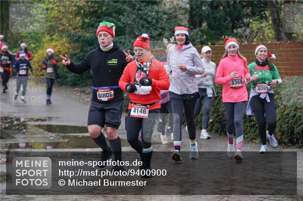 07.12.2025 - St. Pauli X-Mass-Run No. 15 Michael Burmester http://msf.ph/oto/9400900 07.12.2025 10:24:16 Laufen 3369, 4146, 4095 meine-sportfotos.de
