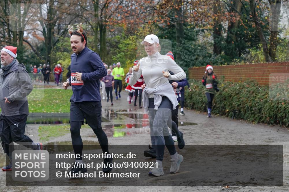 07.12.2025 - St. Pauli X-Mass-Run No. 15 Michael Burmester http://msf.ph/oto/9400921 07.12.2025 10:24:21 Laufen 248 meine-sportfotos.de