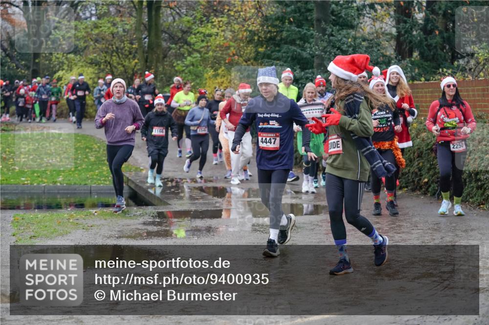 07.12.2025 - St. Pauli X-Mass-Run No. 15 Michael Burmester http://msf.ph/oto/9400935 07.12.2025 10:24:25 Laufen 1166, 4447, 2250 meine-sportfotos.de