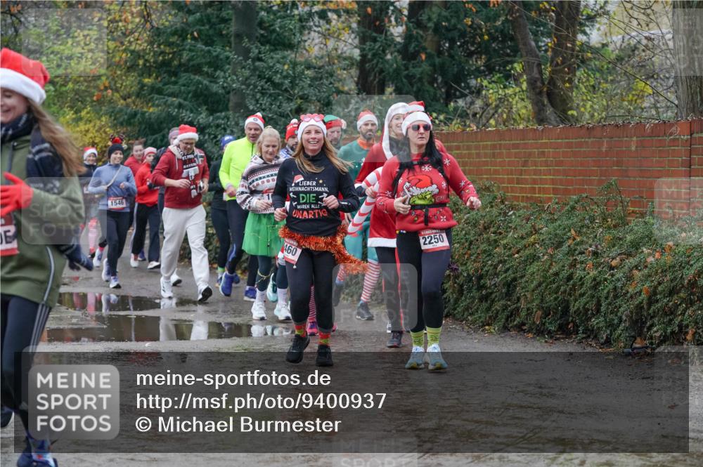 07.12.2025 - St. Pauli X-Mass-Run No. 15 Michael Burmester http://msf.ph/oto/9400937 07.12.2025 10:24:26 Laufen 1546, 460, 2250 meine-sportfotos.de
