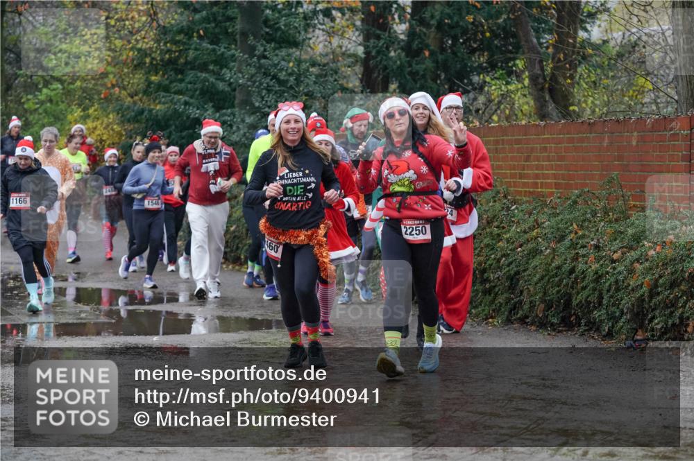 07.12.2025 - St. Pauli X-Mass-Run No. 15 Michael Burmester http://msf.ph/oto/9400941 07.12.2025 10:24:27 Laufen 1166, 248, 1546, 460, 2250 meine-sportfotos.de
