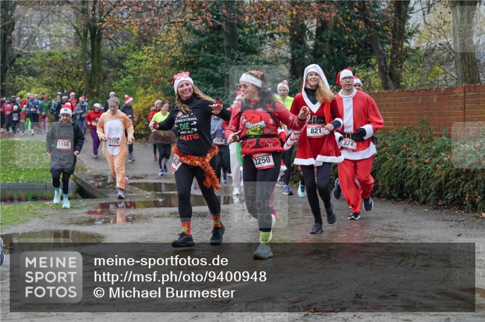 07.12.2025 - St. Pauli X-Mass-Run No. 15 Michael Burmester http://msf.ph/oto/9400948 07.12.2025 10:24:28 Laufen 1166, 1155, 1546, 60, 2250, 20, 821, 824 meine-sportfotos.de