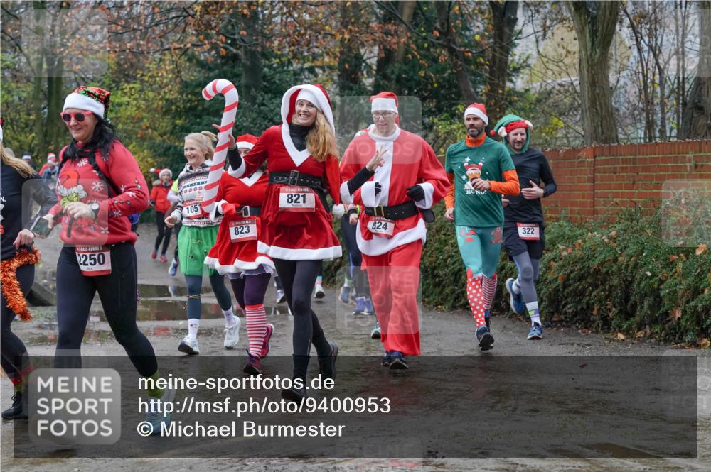07.12.2025 - St. Pauli X-Mass-Run No. 15 Michael Burmester http://msf.ph/oto/9400953 07.12.2025 10:24:29 Laufen 5, 2250, 1051, 823, 5, 821, 824, 322 meine-sportfotos.de