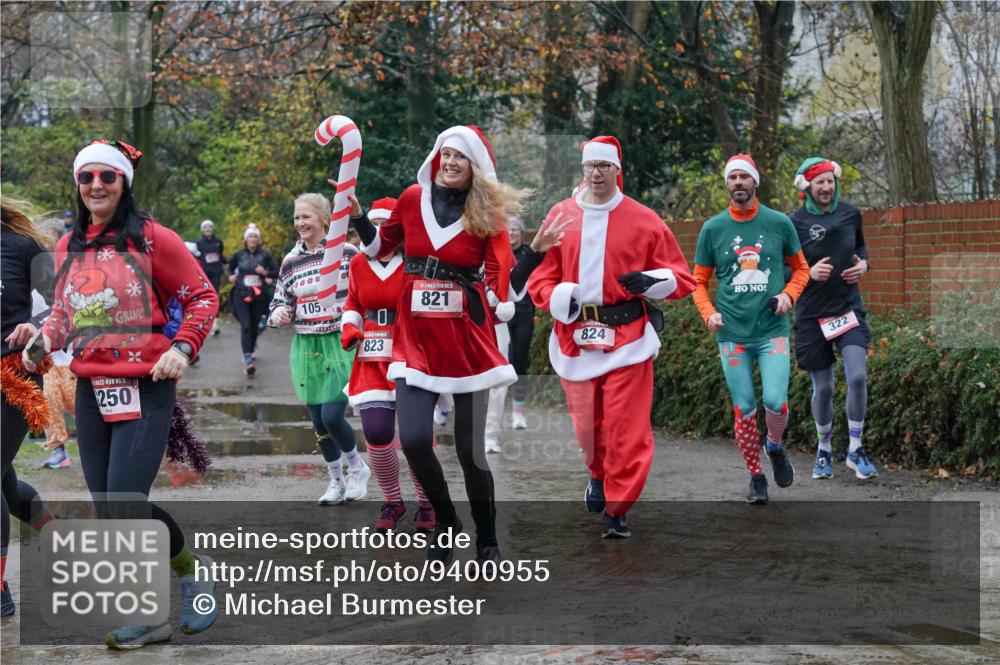 07.12.2025 - St. Pauli X-Mass-Run No. 15 Michael Burmester http://msf.ph/oto/9400955 07.12.2025 10:24:29 Laufen 105, 0, 823, 5, 821, 5, 250, 824, 322 meine-sportfotos.de