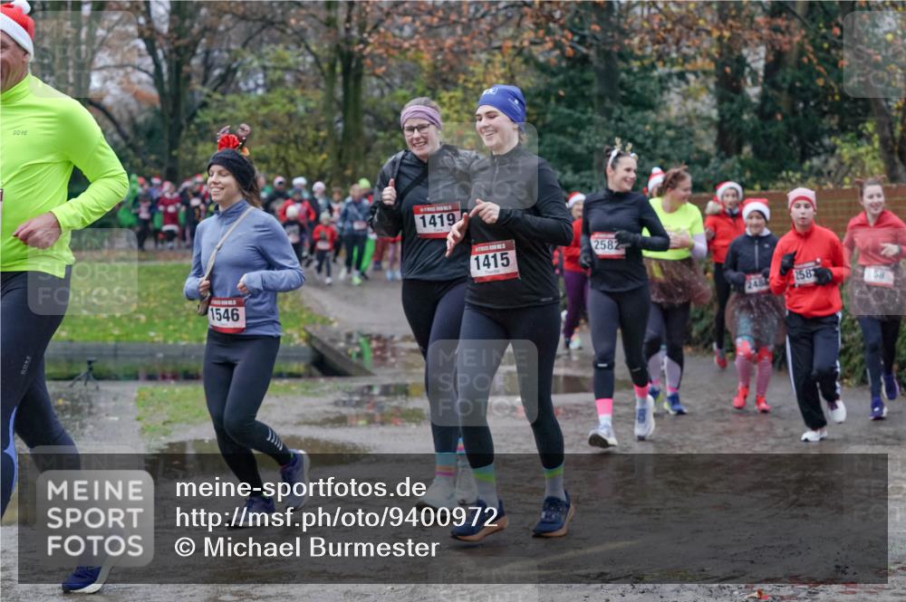 07.12.2025 - St. Pauli X-Mass-Run No. 15 Michael Burmester http://msf.ph/oto/9400972 07.12.2025 10:24:33 Laufen 1546, 1419, 1415, 2582, 2482582, 58 meine-sportfotos.de