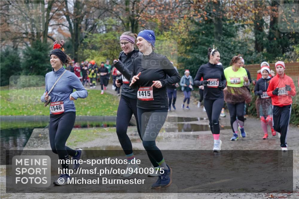 07.12.2025 - St. Pauli X-Mass-Run No. 15 Michael Burmester http://msf.ph/oto/9400975 07.12.2025 10:24:33 Laufen 5, 1546, 15, 1415, 2582, 248, 2583 meine-sportfotos.de