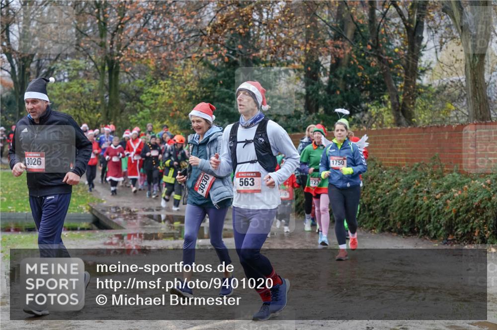 07.12.2025 - St. Pauli X-Mass-Run No. 15 Michael Burmester http://msf.ph/oto/9401020 07.12.2025 10:24:42 Laufen 3026, 3030, 15, 563, 510, 123, 1750 meine-sportfotos.de