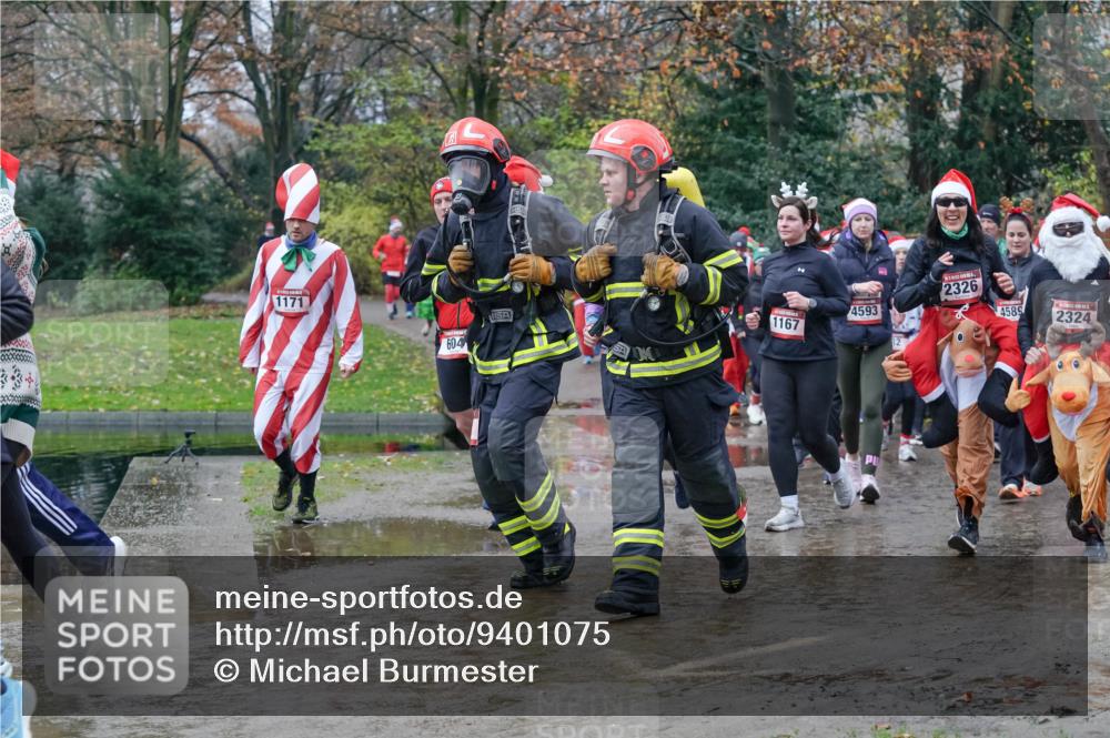 07.12.2025 - St. Pauli X-Mass-Run No. 15 Michael Burmester http://msf.ph/oto/9401075 07.12.2025 10:24:56 Laufen 1171, 604, 1167, 2326, 4593, 4589, 2324 meine-sportfotos.de