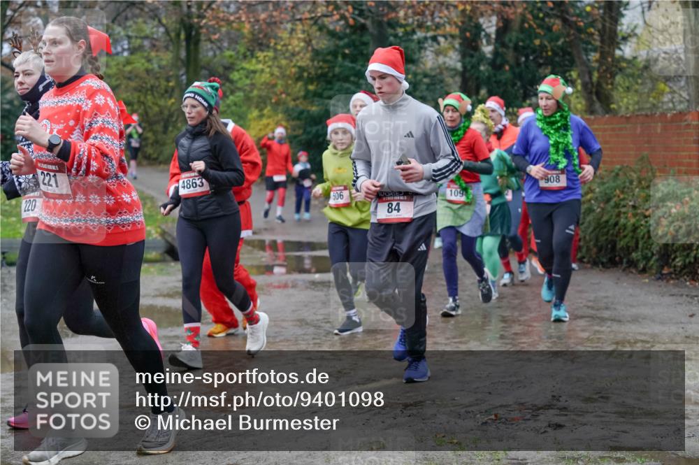 07.12.2025 - St. Pauli X-Mass-Run No. 15 Michael Burmester http://msf.ph/oto/9401098 07.12.2025 10:25:02 Laufen 220, 221, 4863, 506, 84, 109, 908 meine-sportfotos.de