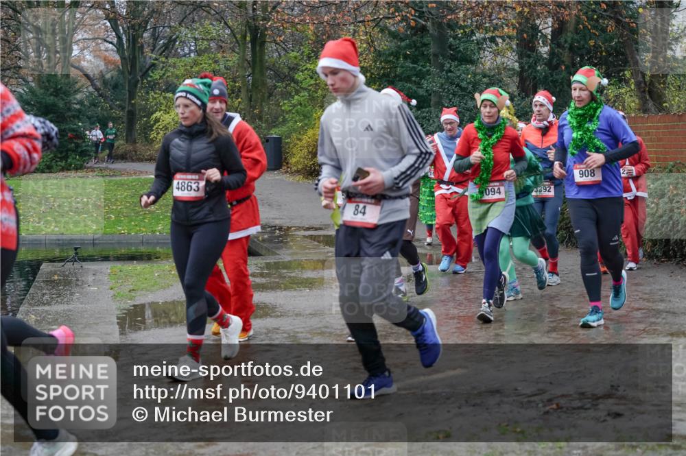 07.12.2025 - St. Pauli X-Mass-Run No. 15 Michael Burmester http://msf.ph/oto/9401101 07.12.2025 10:25:02 Laufen 4863, 908, 2, 094, 3392, 84 meine-sportfotos.de