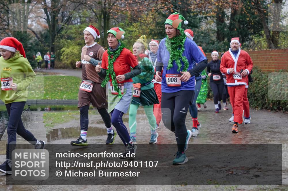 07.12.2025 - St. Pauli X-Mass-Run No. 15 Michael Burmester http://msf.ph/oto/9401107 07.12.2025 10:25:03 Laufen 2992, 1024, 506, 01, 15, 908, 430, 2724 meine-sportfotos.de