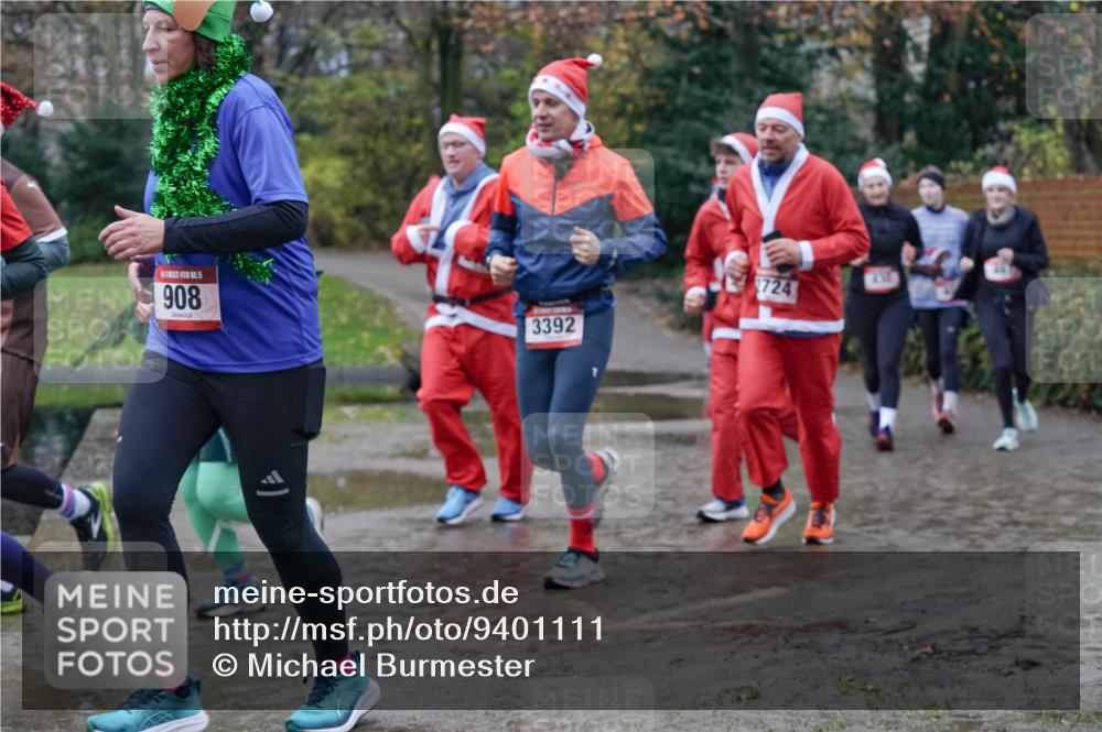 07.12.2025 - St. Pauli X-Mass-Run No. 15 Michael Burmester http://msf.ph/oto/9401111 07.12.2025 10:25:04 Laufen 908, 3392, 458, 2724 meine-sportfotos.de