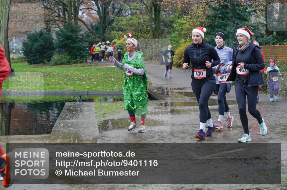 07.12.2025 - St. Pauli X-Mass-Run No. 15 Michael Burmester http://msf.ph/oto/9401116 07.12.2025 10:25:06 Laufen 1096, 430, 401, 467, 22 meine-sportfotos.de