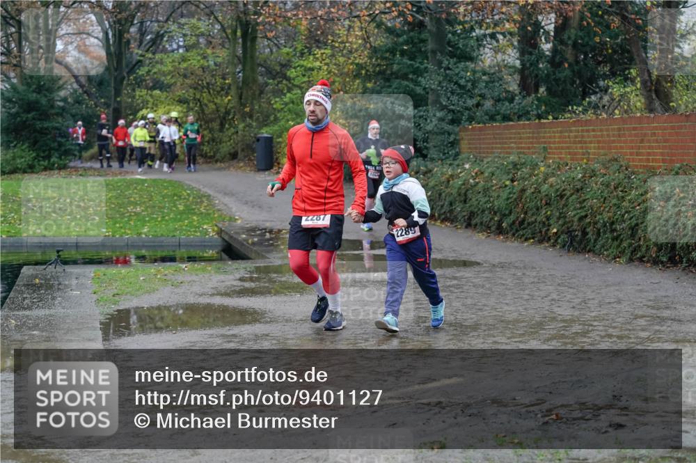 07.12.2025 - St. Pauli X-Mass-Run No. 15 Michael Burmester http://msf.ph/oto/9401127 07.12.2025 10:25:10 Laufen 2287, 2289 meine-sportfotos.de